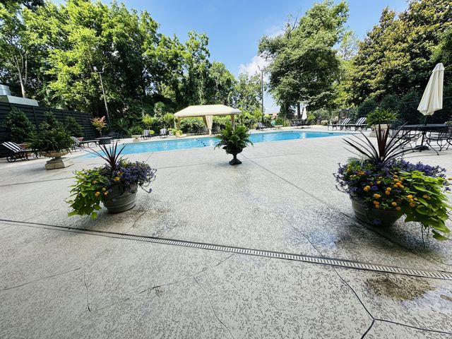 4215 Harding Pike Apt 903, Nashville, TN 37205