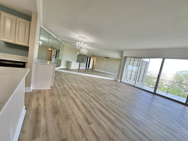 4215 Harding Pike Apt 903, Nashville, TN 37205