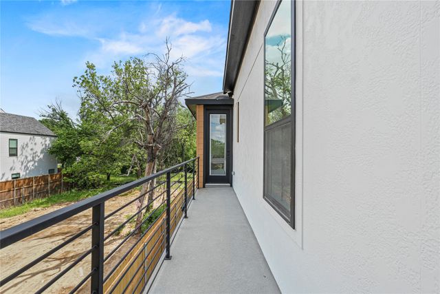 1908 Duluth Street, Dallas, TX 75212