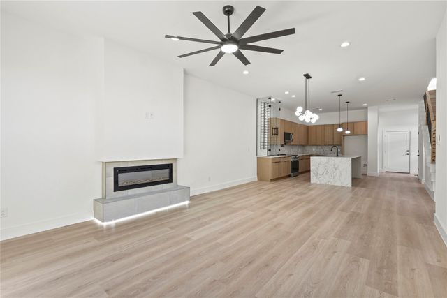 1908 Duluth Street, Dallas, TX 75212