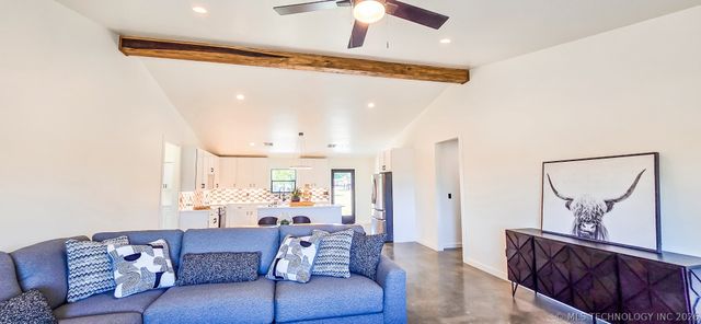 64 Reagan Drive, Eufaula, OK 74432