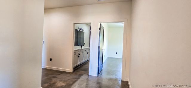 64 Reagan Drive, Eufaula, OK 74432