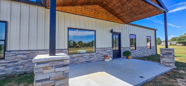 64 Reagan Drive, Eufaula, OK 74432