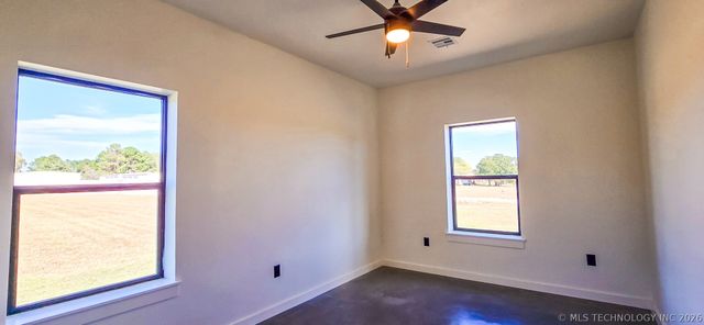 64 Reagan Drive, Eufaula, OK 74432