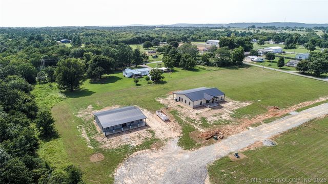 64 Reagan Drive, Eufaula, OK 74432
