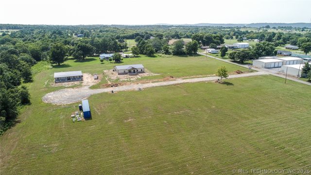 64 Reagan Drive, Eufaula, OK 74432