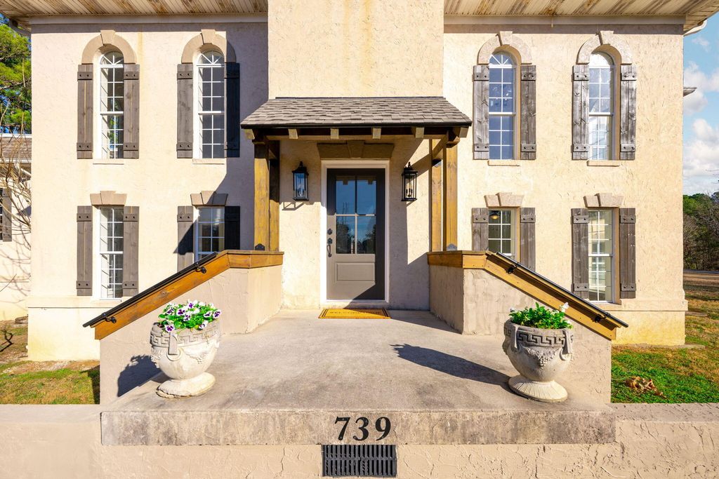 739 Central Way, Chatsworth, GA 30705