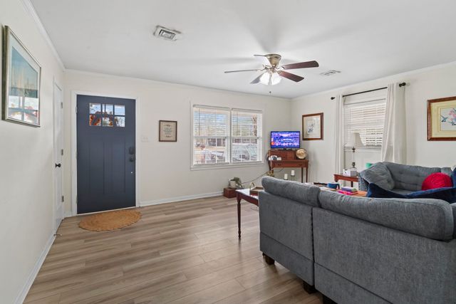 1308 Snowhill Dr., Conway, SC 29526