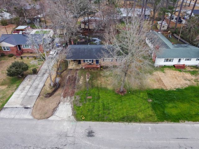 1308 Snowhill Dr., Conway, SC 29526