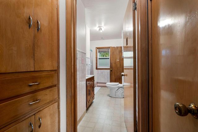 811 APPLETON ROAD, Menasha, WI 54952