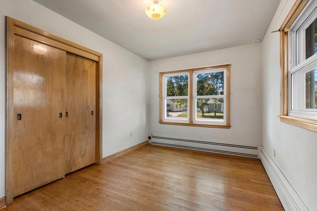 811 APPLETON ROAD, Menasha, WI 54952