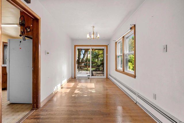 811 APPLETON ROAD, Menasha, WI 54952