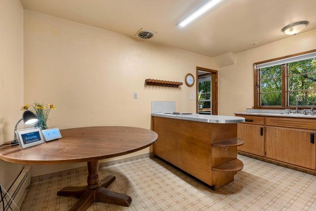 811 APPLETON ROAD, Menasha, WI 54952