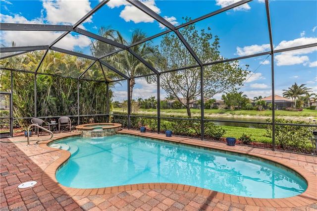 28111 Wicklow CT, Bonita Springs, FL 34135