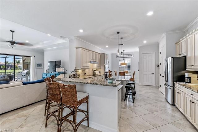 28111 Wicklow CT, Bonita Springs, FL 34135