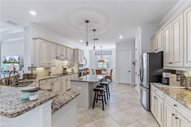 28111 Wicklow CT, Bonita Springs, FL 34135