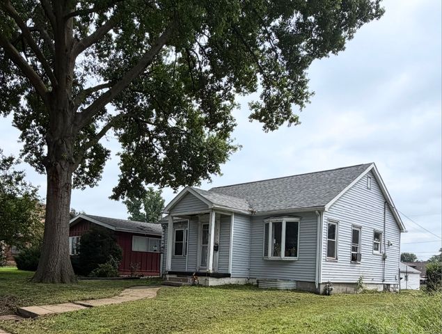 2117 N Marquette Street, Davenport, IA 52804