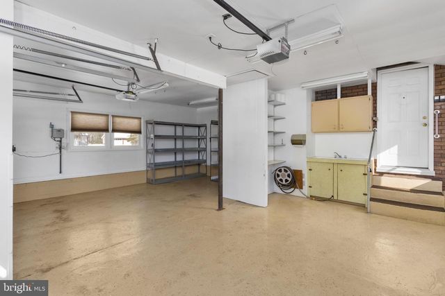 62 TINDALL RD, Robbinsville, NJ 08691