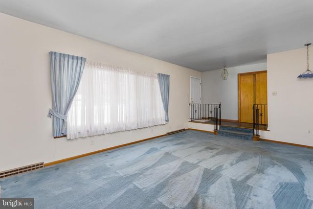 62 TINDALL RD, Robbinsville, NJ 08691