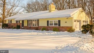 62 TINDALL RD, Robbinsville, NJ 08691