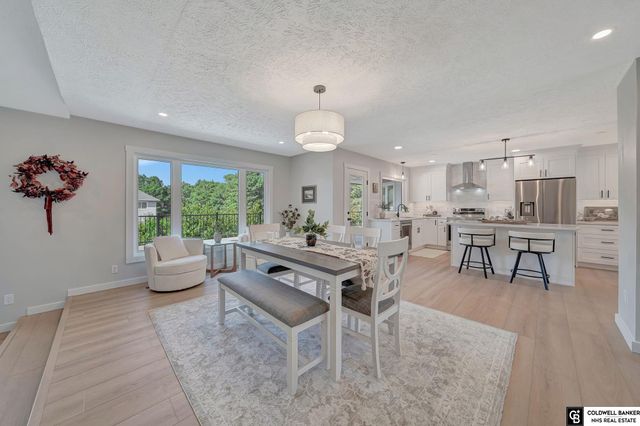 2505 S 70th Street, Lincoln, NE 68506