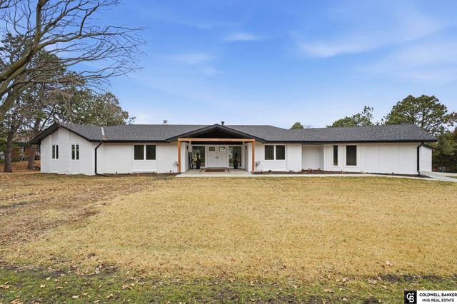 2505 S 70th Street, Lincoln, NE 68506