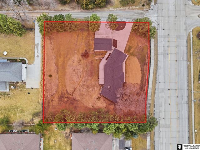 2505 S 70th Street, Lincoln, NE 68506