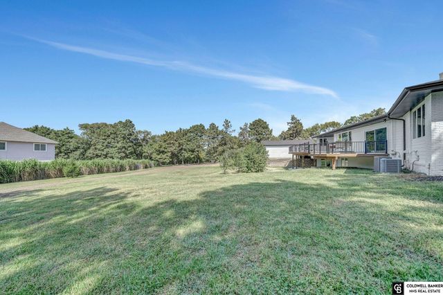 2505 S 70th Street, Lincoln, NE 68506