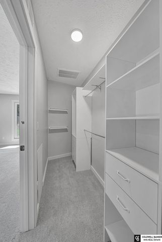 2505 S 70th Street, Lincoln, NE 68506