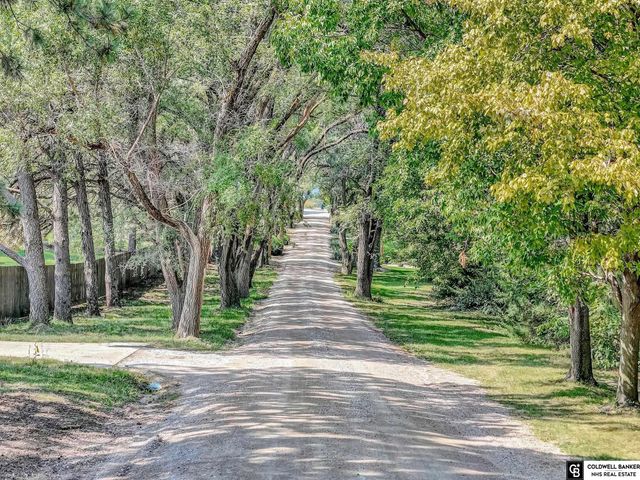 2505 S 70th Street, Lincoln, NE 68506