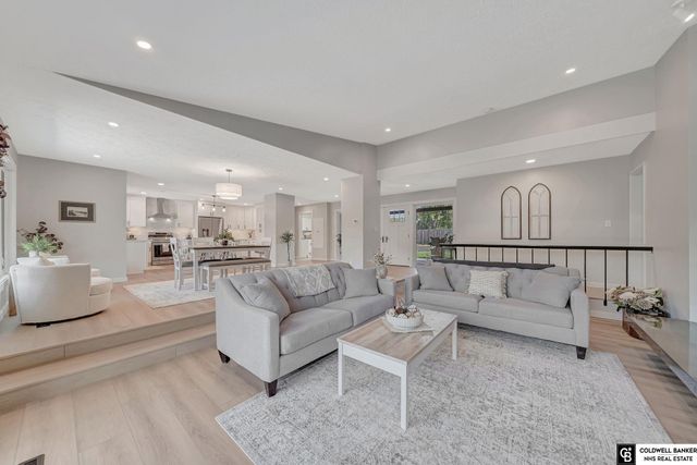 2505 S 70th Street, Lincoln, NE 68506