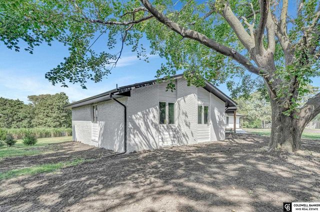 2505 S 70th Street, Lincoln, NE 68506