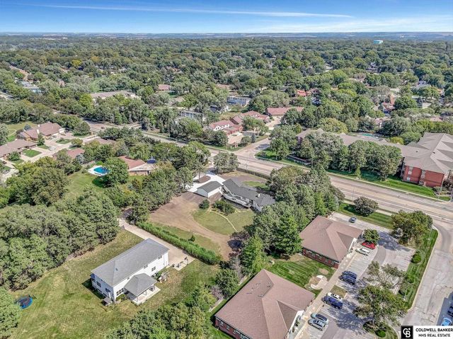 2505 S 70th Street, Lincoln, NE 68506
