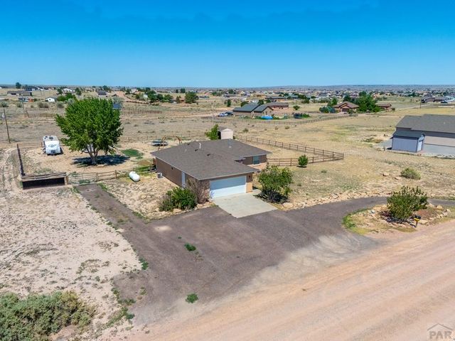 635 E Chaunsey Dr, Pueblo West, CO 81007