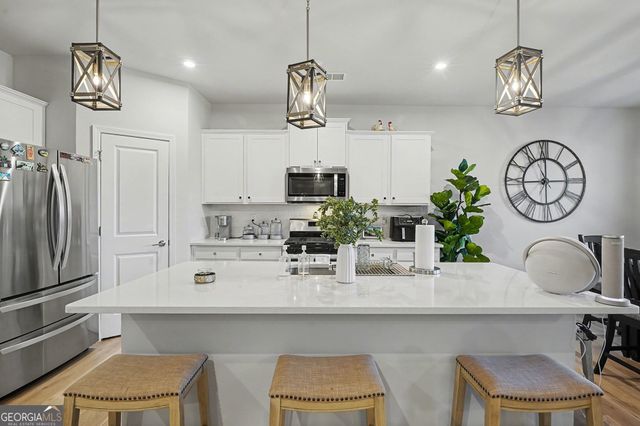 332 Capri Court, Mcdonough, GA 30252