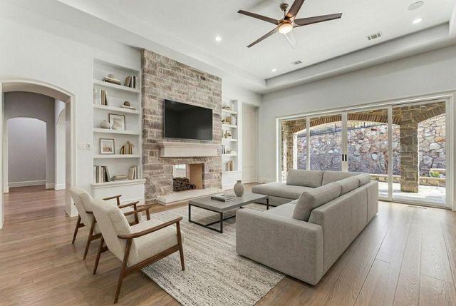 1116 Excalibur Boulevard, Lewisville, TX 75056