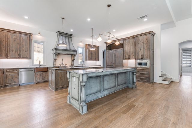 1116 Excalibur Boulevard, Lewisville, TX 75056