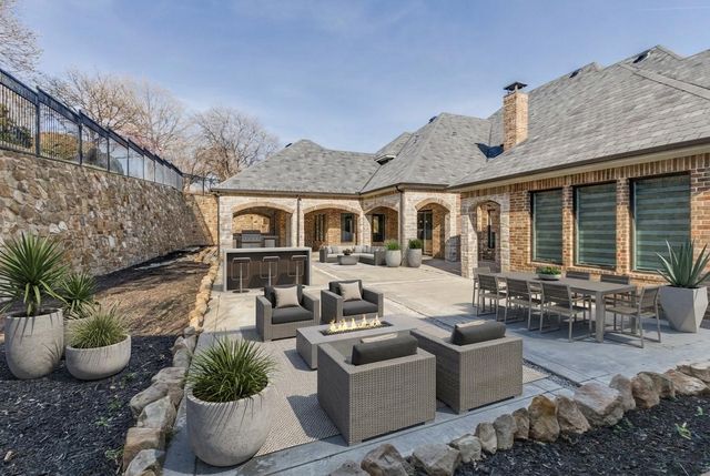 1116 Excalibur Boulevard, Lewisville, TX 75056