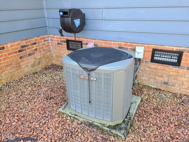 1000 High House Road, Clinton, NC 28328