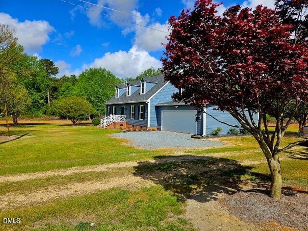 1000 High House Road, Clinton, NC 28328