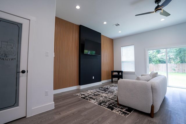 3818 Lynnfield Street, Houston, TX 77016