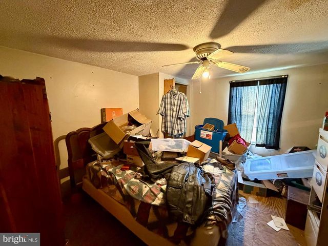 1124 N POINT RD, Baltimore, MD 21222