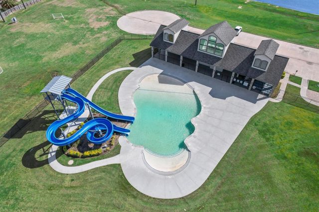 9307 Mont Ellie Lane, Tomball, TX 77375