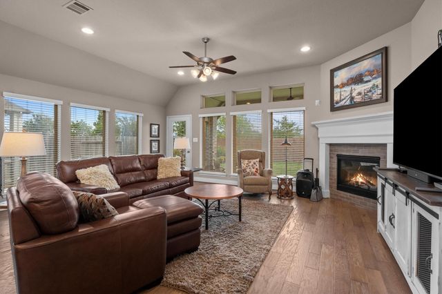 9307 Mont Ellie Lane, Tomball, TX 77375