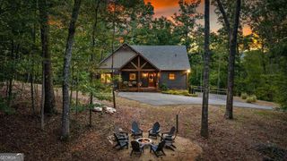 1081 Dills Road, Blue Ridge, GA 30513