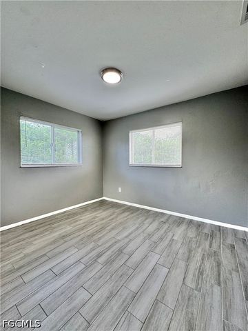 142 Harry AVE S, Lehigh Acres, FL 33973