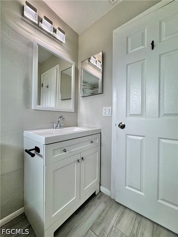 142 Harry AVE S, Lehigh Acres, FL 33973