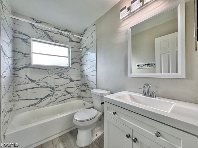 142 Harry AVE S, Lehigh Acres, FL 33973