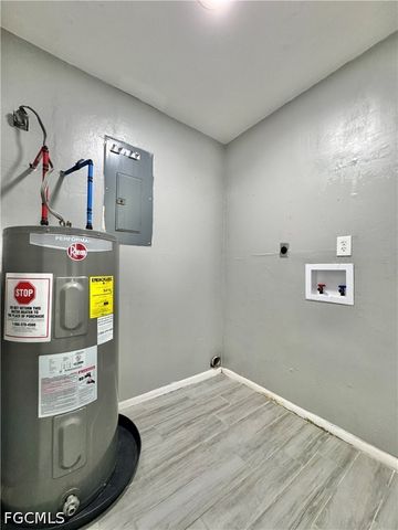 142 Harry AVE S, Lehigh Acres, FL 33973