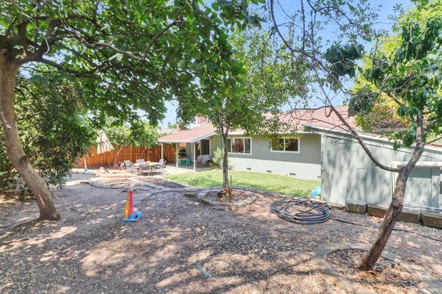 6910 Pintado Ct, Fair Oaks, CA 95628